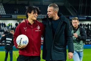 末轮轮休2名日本国脚,范佩西:让他们备战世界杯前有1周左右休整配图
