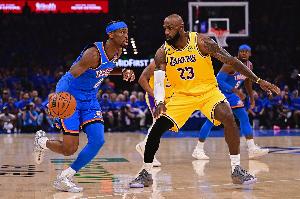 亚历山大成NBA历史第14位连庄MVP 比肩詹姆斯&库里&字母&约基奇等配图