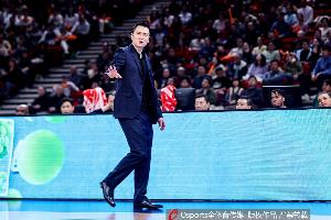 卢伟：主场输球不一定是坏事 大家卸下包袱 去客场可能就投开了配图