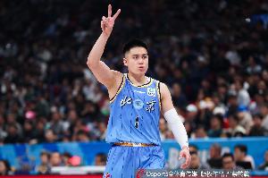 杀疯了!陈盈骏12中9超高效砍下26分4篮板1助攻配图