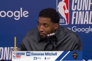 【完整版】米切尔：我们是自作自受不能抱怨 G1如赢球就没问题了配图