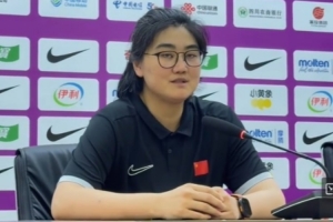 中国U17女篮主帅:队员很好执行了赛前部署 达到了锻炼目的配图