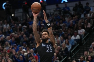 NBA首发大前锋这投篮?P.J·华盛顿在中国行活动期间三分5投全失配图
