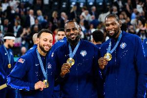 詹杜库退了NBA会更火?帕森斯谈收视新高:是的 总有新人不断涌现配图