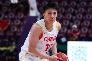 媒体人:王俊杰打球好扎实 最后的攻防杀死比赛 球迷为他高喊MVP配图