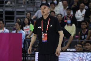 解说:教练像一条鱼&在队时间长了就会发臭 杜锋话语出现效应递减配图