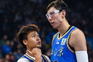 重新出发!媒体人:北京男篮今天结束休假 准备开启夏训配图