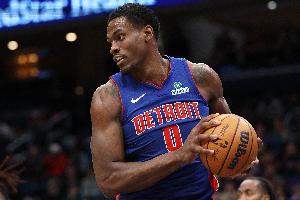 名记：NBA圈子里有一种观点认为杜伦正寻求均薪接近4000万的合同配图