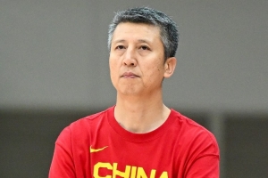 媒体人：郭士强不擅长发挥球员的个性和特点 进攻端缺乏创新性配图
