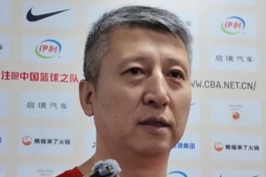 郭士强:杨瀚森跟球队磨合得挺好 赵继伟的身体状况良好配图