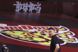 功勋卓著！杜锋在广东担任主帅四次带队夺冠：菜鸟赛季+三连冠配图