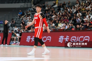 铁匠出身?陈昱休11投仅2中拿到4分 三分6中0配图