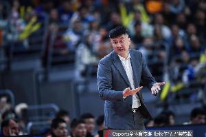 媒体人：杜锋选择休养可以理解 他不需要再在教练岗位上证明什么配图