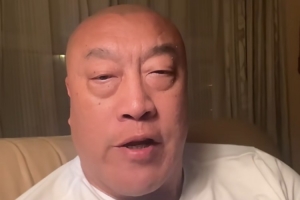 马健：目前湖人完全按东契奇要求打造阵容 他们在模仿当年独行侠配图