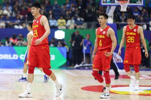 解说：大秋一如既往定海神针 赵继伟强势反弹 李弘权永远斗志高昂配图