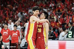 媒体人：非要输一场才知道该怎么打 非要打什么低位&有那技术吗？配图