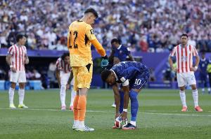 南美足联主席盛赞巴拉圭:时隔16年重返世界杯,你们赢得了尊重配图