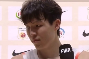杨瀚森：我们非常自豪能赢下这场比赛 对下一轮有百分百的信心配图