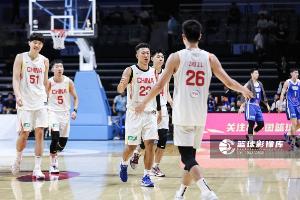 媒体人：中国男篮一个多月备战窗口期应确立核心并释放杨瀚森作用配图