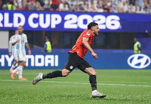 阿根廷上次世界杯落后是2022vs沙特,上次淘汰赛落后是2018vs法国配图