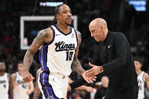 尼克斯记者：德罗赞加盟尼克斯没有可能性 大家可以打消这个念头配图