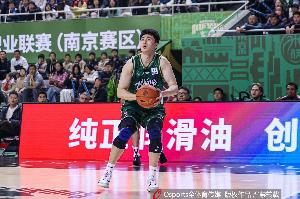 直播吧：同曦球员赵柏清决定前往日本联赛打球一个赛季配图