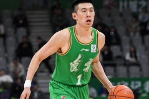 场均12.4分4.7板!媒体人:辽宁男篮向付豪开出顶薪续约合同配图