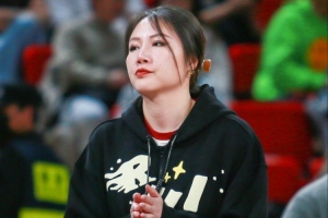 手握榜眼签！媒体人：江苏管理层现身秦皇岛 观战CUBAL全国四强赛配图