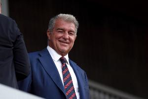 世体：拉波尔塔将现场观战西班牙VS法国，前者阵中有8名巴萨球员配图
