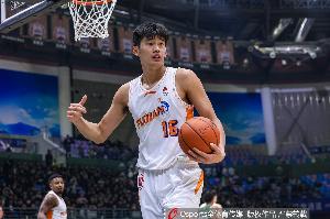 杨曦皓：国家队汇聚全联盟的潜力新星 原地踏步便是退步配图