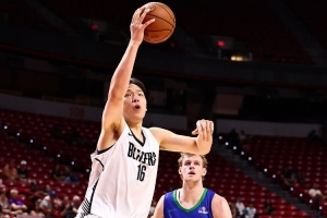 美媒体人：虽然要理性看待夏联 但杨瀚森配得上在NBA拿到更多时间配图